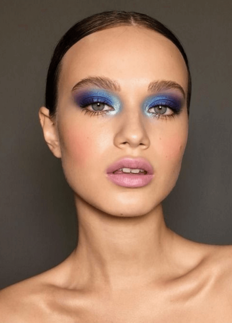 maquiagem com tons de azul