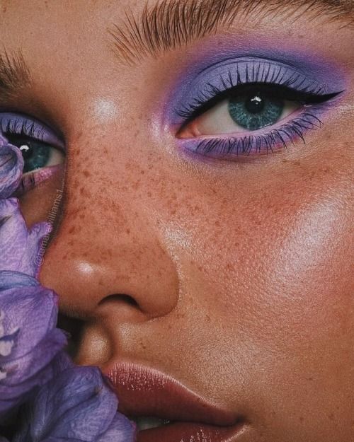 maquiagem colorida lilás